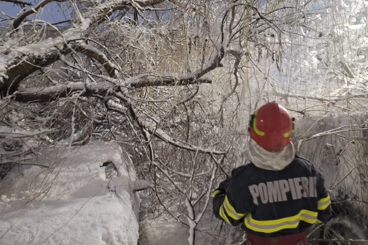 Avertizare meteo, viscol în toată țara (sursa: Facebook/IGSU - Inspectoratul General pentru Situatii de Urgenta, Romania)