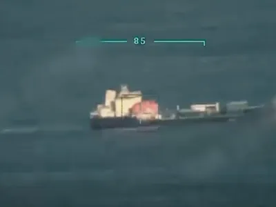 Rusia lovește o navă civilă turcă (sursa: Facebook/ВМС ЗС України)