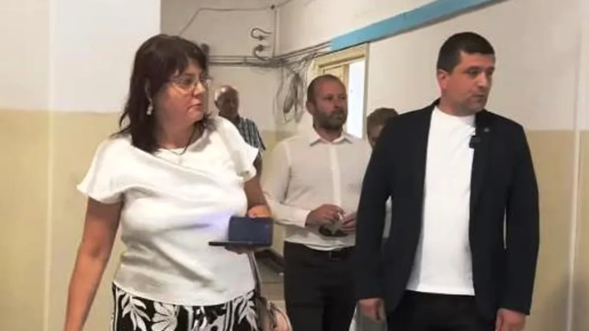 VIDEO Șefa UDMR Giurgiu, directoare la CENAFER, locuia și făcea ciocolată într-un sediu al Transporturilor – poza 1
