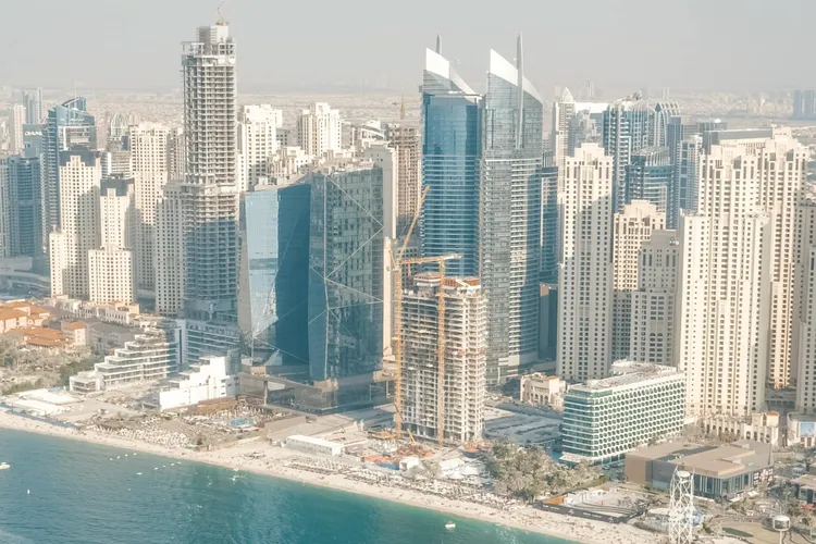 Dubai, destinație imobiliară preferată de politicieni și funcționari români (sursa: Pexels/Anna Sovi)