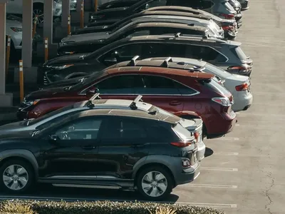 Inspector ANAF, complice în evaziune fiscală (sursa: Pexels/Kindel Media)