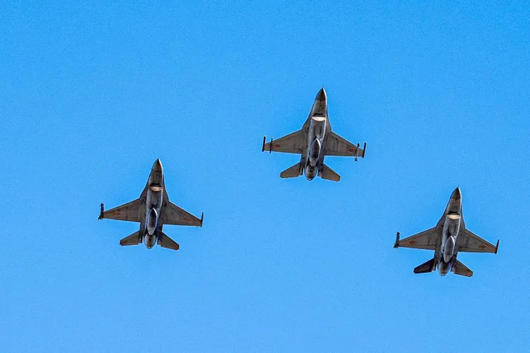 Alerte aeriane la granița cu Ucraina (sursa: Facebook/Forţele Aeriene Române)