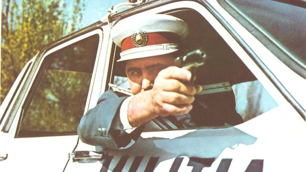 Persoane cu certificat de nevăzător au fost prinse de poliție în timp ce conduceau Foto: Facebook