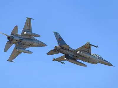 Ministrul Moșteanu explică decizia piloților F-16 (sursa: Facebook/MApN)