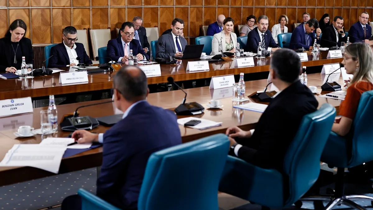 Cât costă tratația oferită în ședințele de Guvern Foto: Facebook