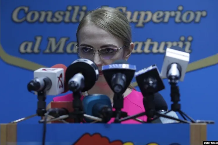 De ce a atacat Savonea la CCR noua lege a pensiilor speciale Foto: Inquam/Octav Ganea