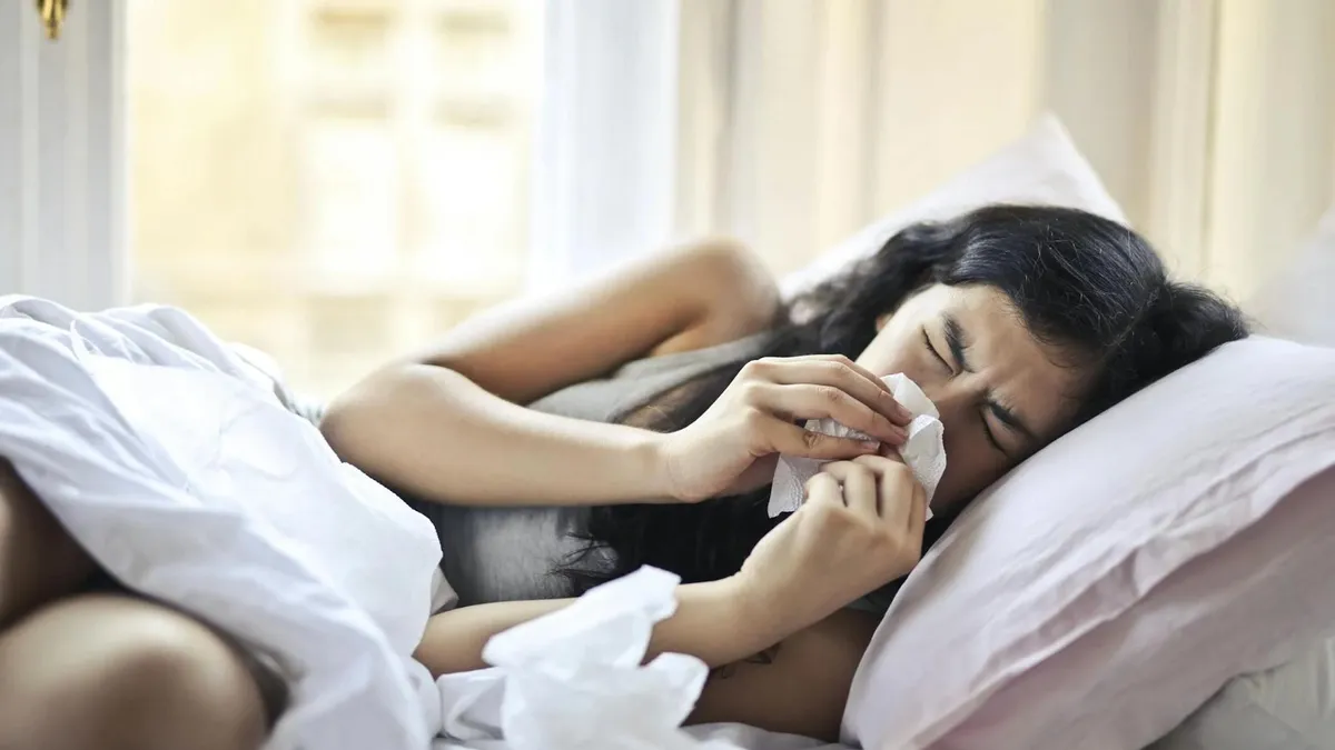 Gripa face ravagii în România (sursa: Pexels/Andrea Piacquadio)