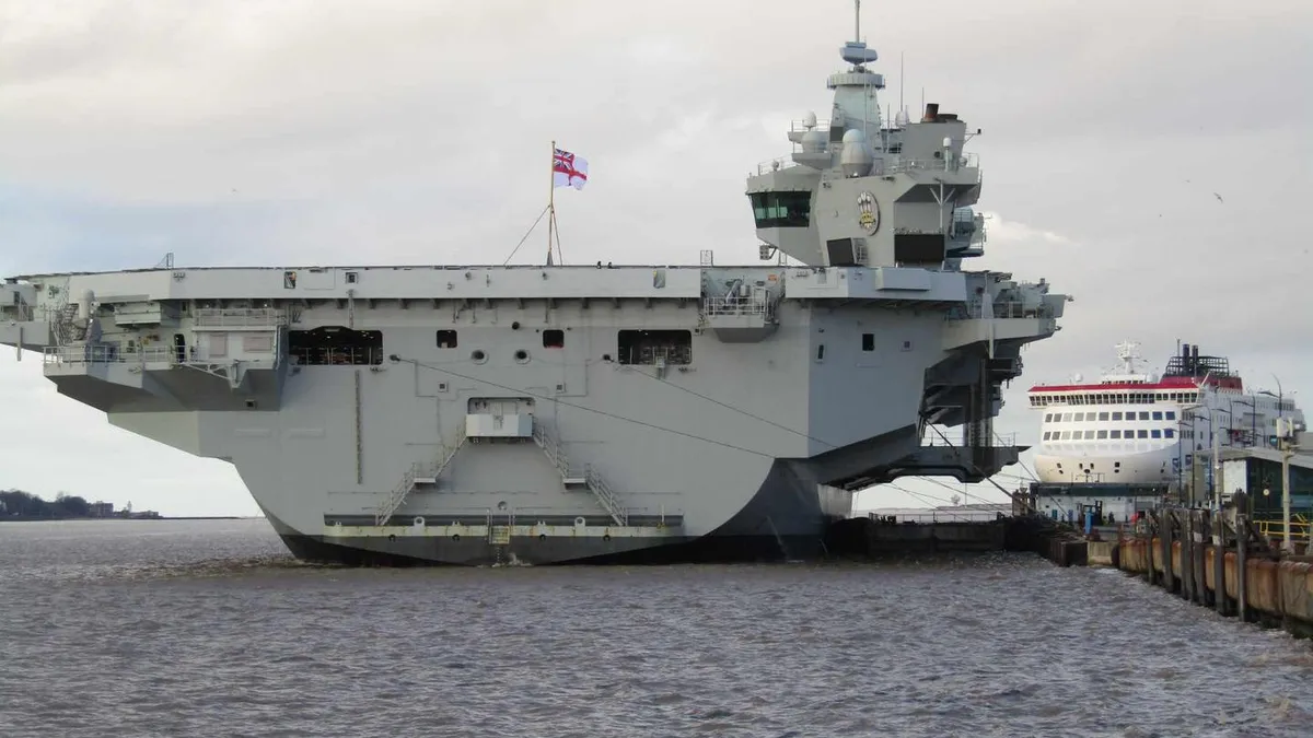 Marea Britanie interzice mașinile electrice în unele din bazele sale militare Foto: Isle of Man Harbours