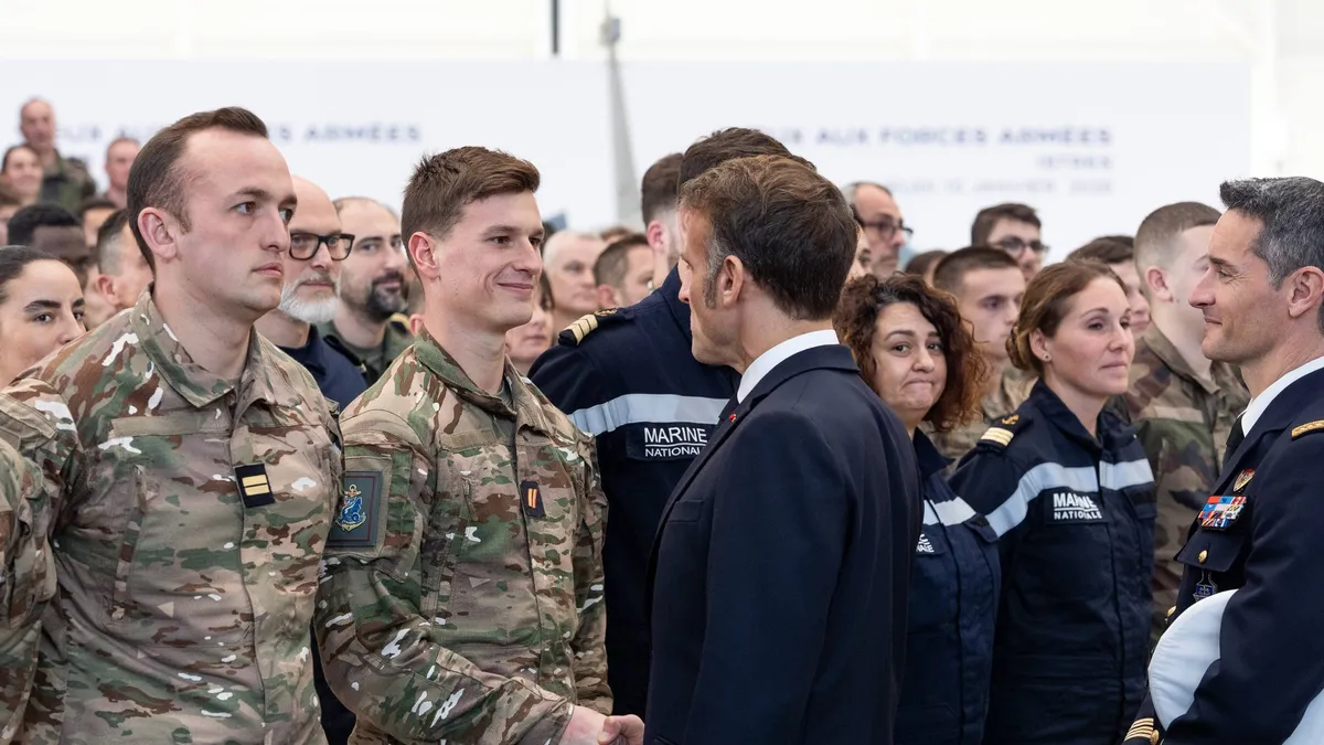 Macron vrea redeschiderea strâmtorii Ormuz, Iranul reacționează (sursa: Facebook/Emmanuel Macron)