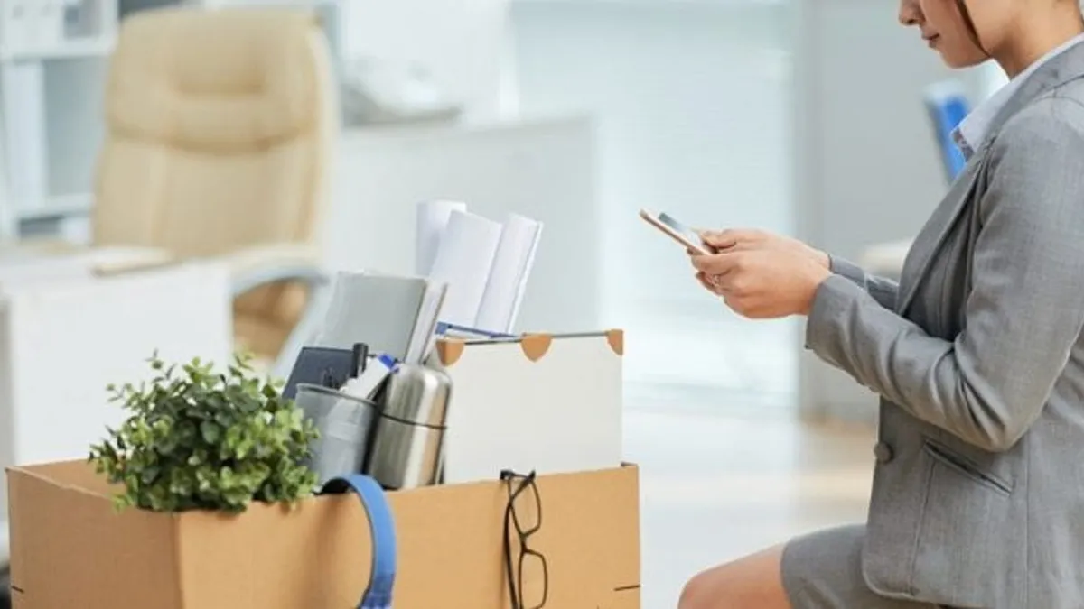 Angajații demisionează mai ușor, vor altceva (sursa: ziaruldeiasi.ro)