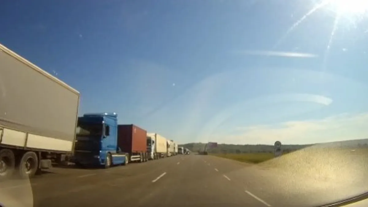 Vămile spre Moldova și Ucraina, infernale (sursa: ziaruldeiasi.ro)