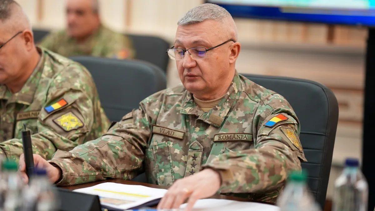 Șeful Statului Major al Apărării, generalul Gheorghiță Vlad, blocat în luptele cu tancuri (sursa: Facebook/Șeful Statului Major al Apărării)