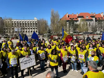 Primii bugetari care ies în stradă și pregătesc greva: cei din Educație