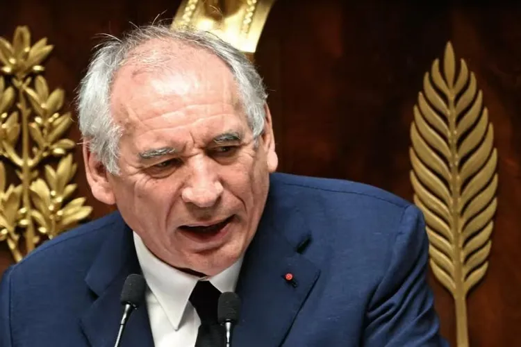 Guvernul Bayrou, înfrânt în Adunarea Națională (sursa: France Info)