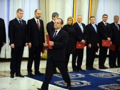 Precedentul care sperie PSD: guvernul Boc I a supraviețuit 84 de zile după demisia miniștrilor PSD Foto: Agerpres