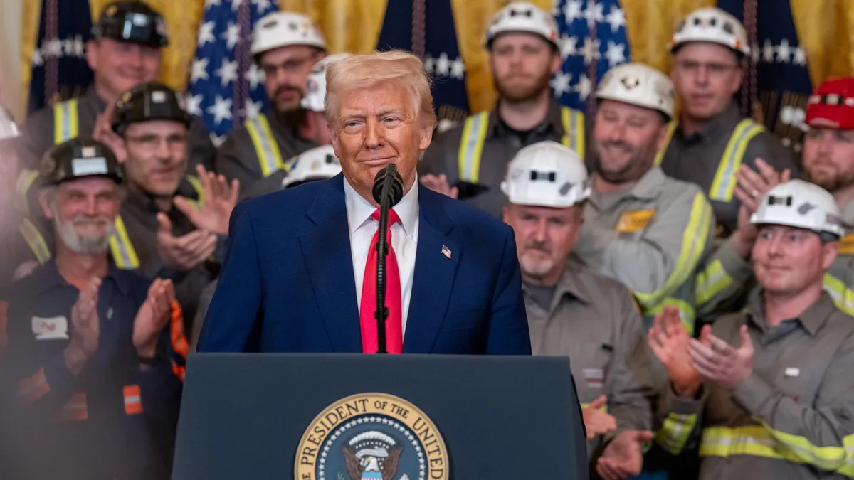 Trump a redus tarifele majorității țărilor (sursa: Facebook/The White House)