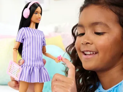 Mattel lansează păpușă Barbie cu autism (sursa: shop.mattel.com)