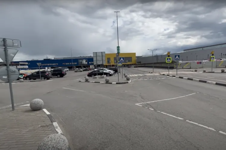 Prețuri enorme la alimente în Rusia (sursa: Youtube/Inside Russia)