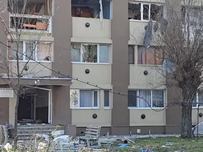 Explozie într-un bloc din Buzău (sursa: Facebook/Reporter Buzoian)