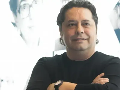 Sociologul Cătălin Stoica, cu doctorat la Stanford, explică cum trebuie evaluat un sondaj: „Cine a plătit?”