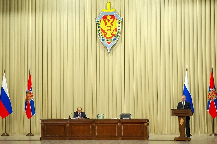 Surse: Putin își decapitează serviciile secrete. Șeful unității care coordona campaniile de destabilizare a Ucrainei și lichidarea lui Zelenski, în arest la domiciliu