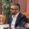VIDEO Cum a sabotat ministrul PSD Manole reforma salarizării, necesară pentru primirea banilor din PNRR (Dragoș Pîslaru, invitat la podcastul „Cum e, de fapt?)