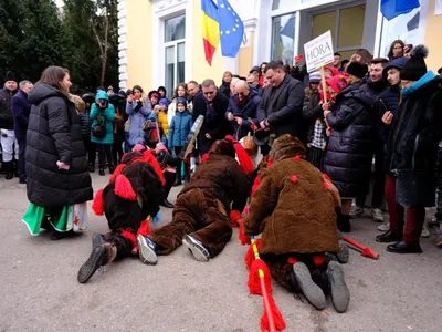 Oamenii lui Grindeanu din eșalonul II, atacuri în echipă împotriva lui Bolojan Foto: Facebook Marius Budăi