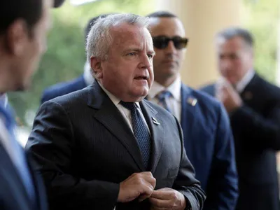 Ambasadorul american la Moscova părăsește Rusia (sursa: Agerpres)