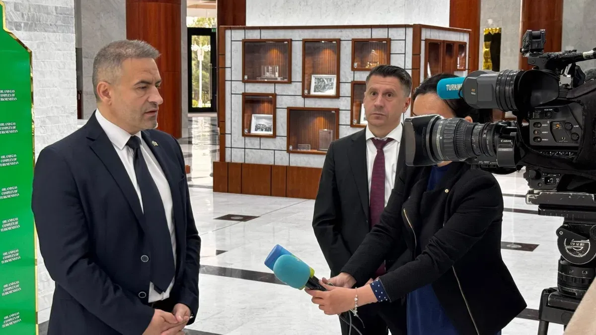 Un fost lăcătuș mecanic, Pavel Casian Nițulescu, acum secretar de stat, și șeful lui de cabinet, în CA-ul Nuclearelectrica Foto: Facebook