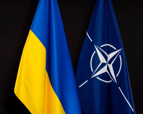NATO trimite forțe pentru întărirea Europei