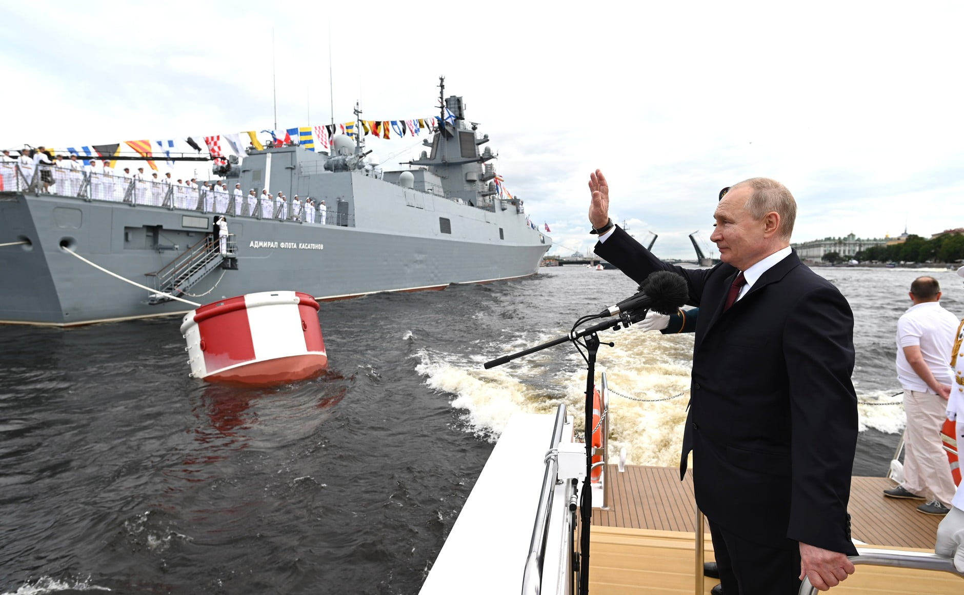 Rusia efectuează manevre în Marea Baltică