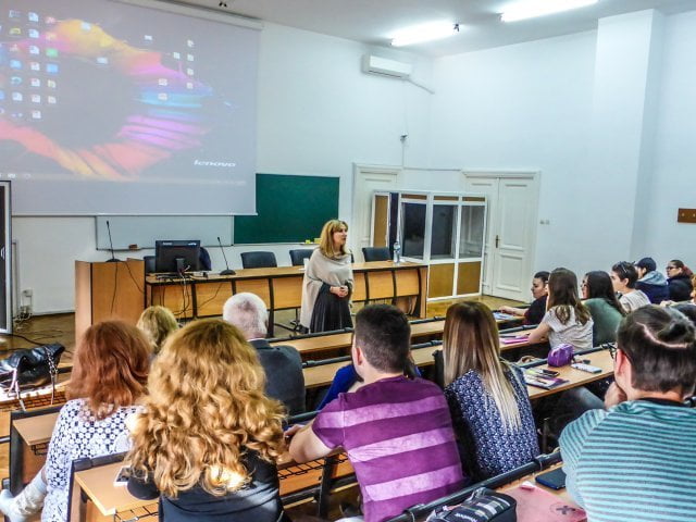 Cât se câștigă în universitățile românești?