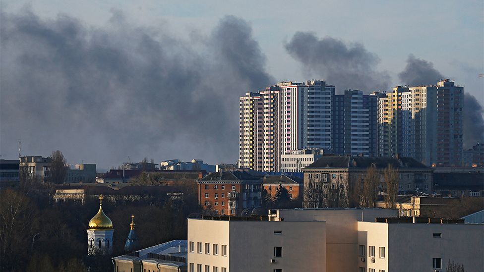 Kiev rezistă, Putin pregătește focoase termobarice