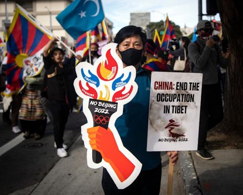 Protest al tibetanilor față de Jocurile rușinii de la Beijing
