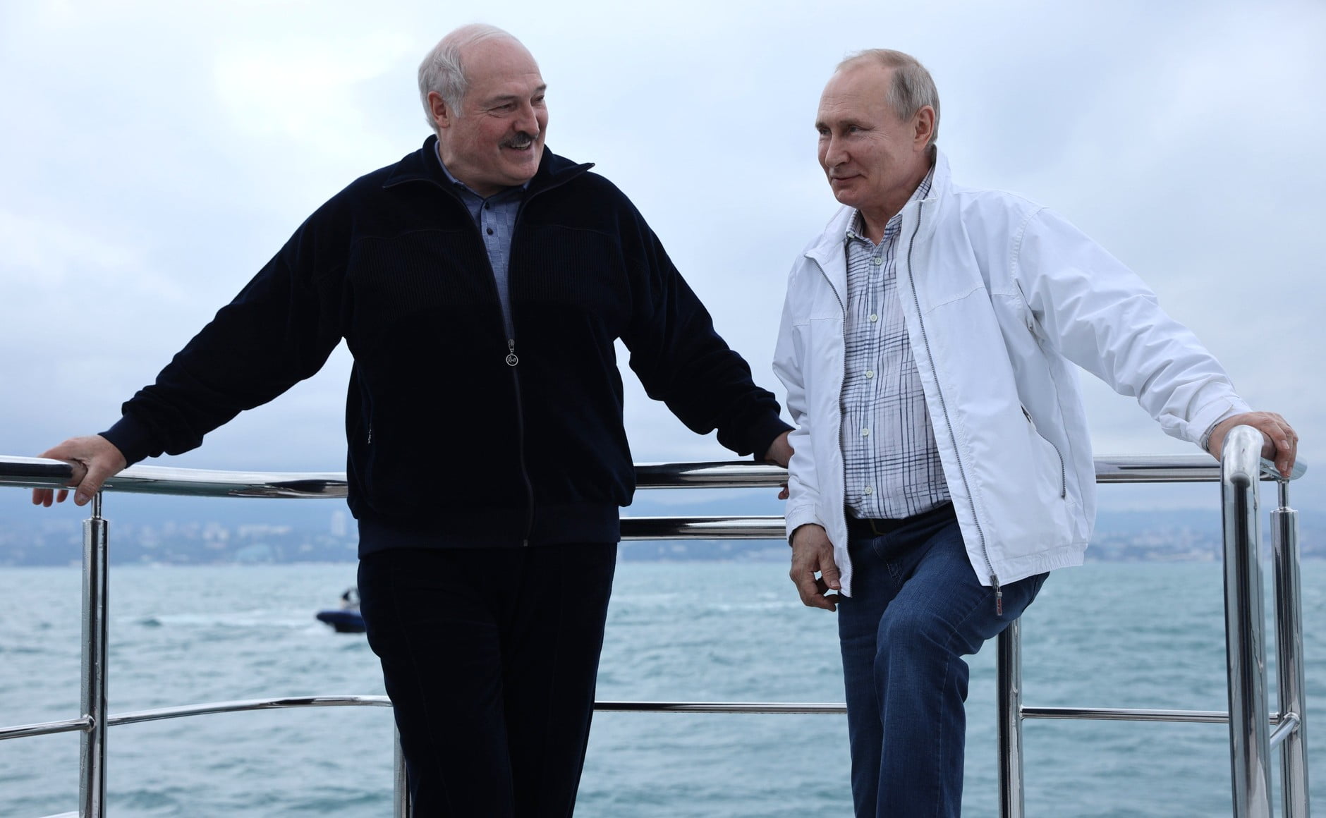 Putin i-ar fi promis lui Lukașenko că îl face colonel
