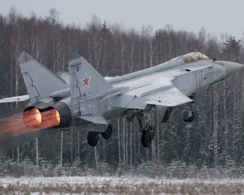 Rusia a trimis avioane de vânătoare în Belarus