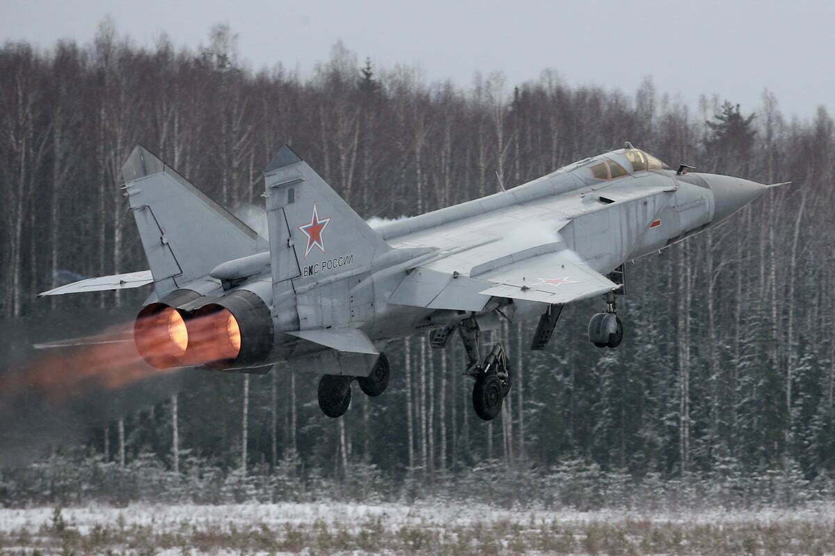 Rusia a trimis avioane de vânătoare în Belarus
