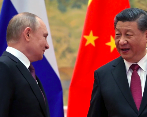 Rusia cere ajutorul Chinei. SUA ripostează