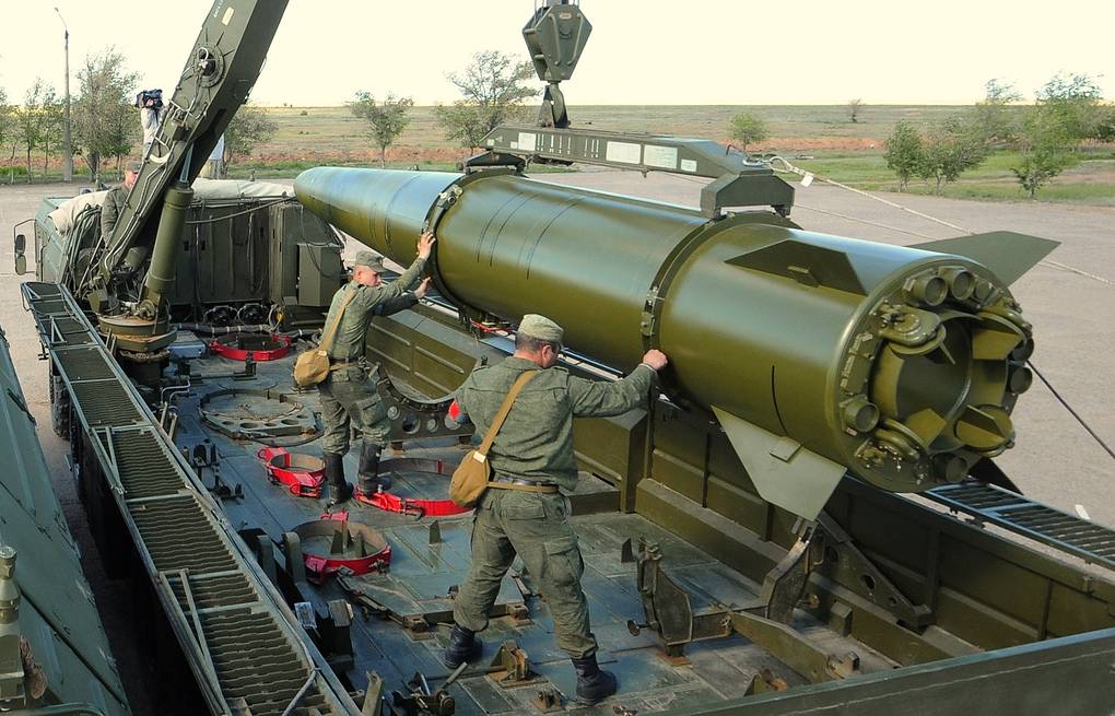 Rușii transportă rachete „Iskander” în Belarus