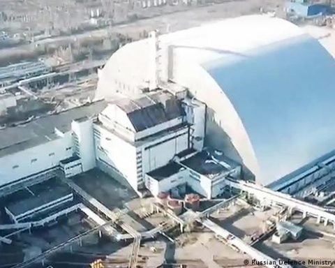 Rușii au abandonat orașul Cernobîl
