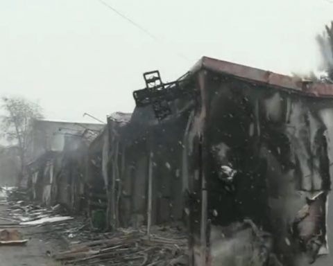 Orașul Mariupol, bombardat de ruși.