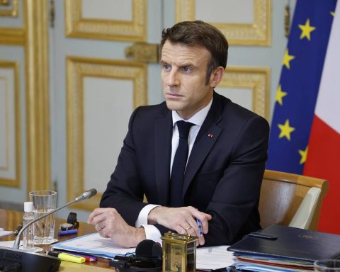 Macron nu "arde de nerăbdare" să viziteze Kievul