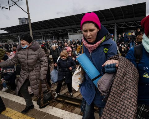 Kievul planifică zece coridoare umanitare