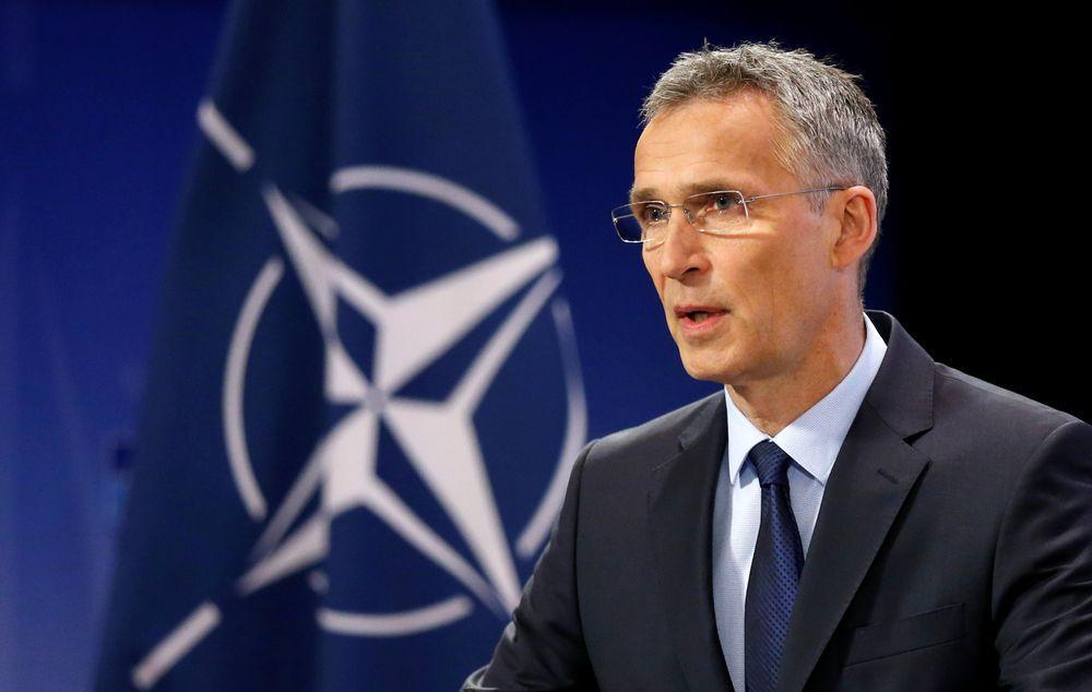 NATO va ajuta la modernizarea armatei ucrainene