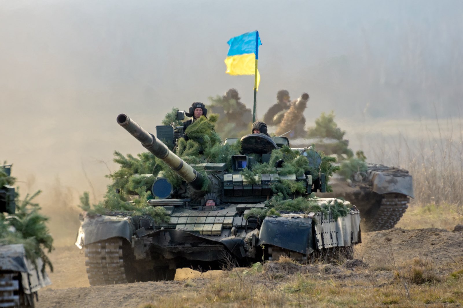 Occidentul dotează Ucraina cu tancuri