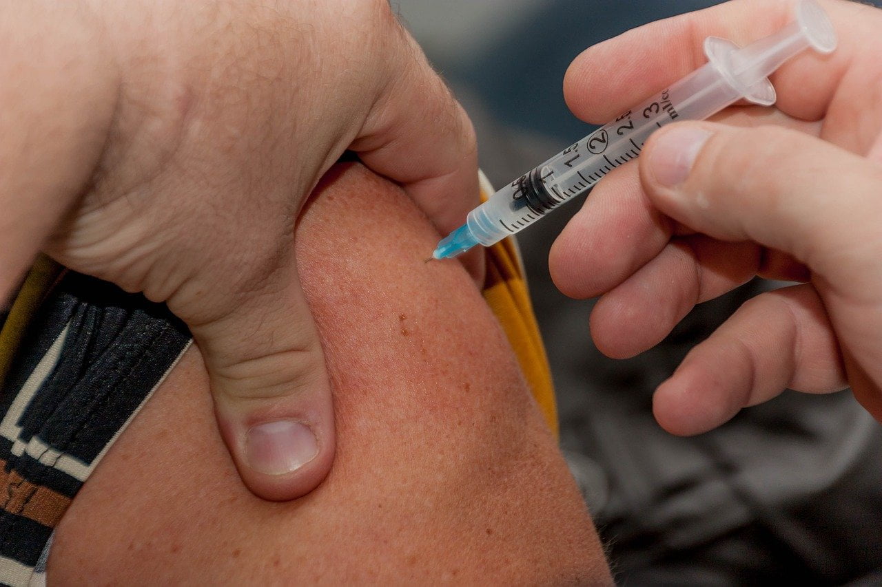 Un german s-a vaccinat de 90 de ori anti-Covid