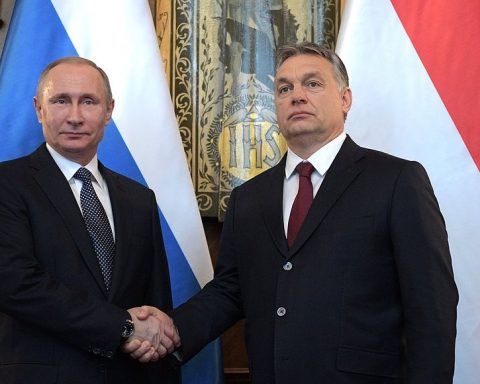 Ungaria accepta să plătească gazul în ruble