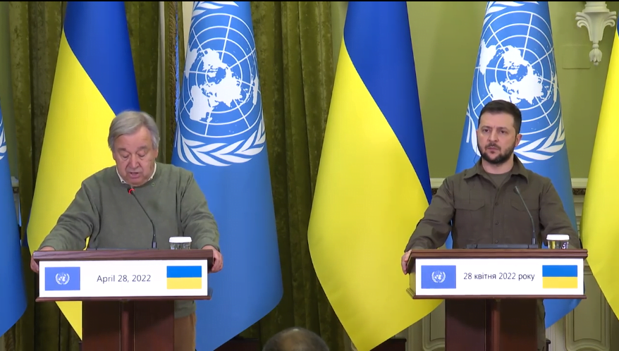 Rachetele rusești au lovit Kievul în timpul vizitei șefului ONU