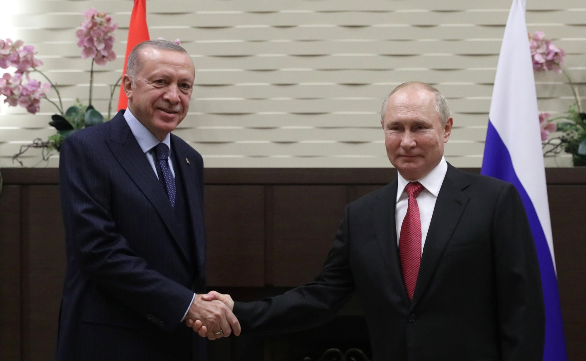 Erdogan blochează extinderea NATO lângă Rusia