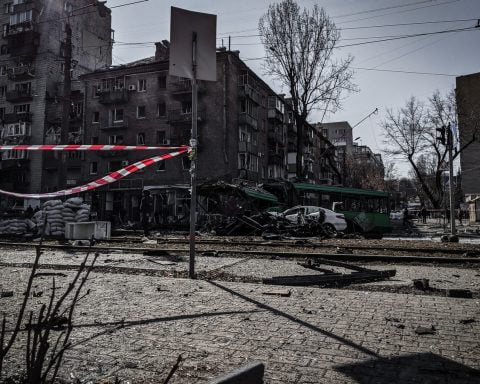 Sute de crime de război documentate la Mariupol